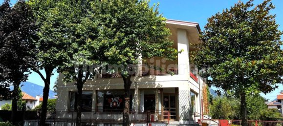 4 rooms Commercial property in Udine, Italy No. 13527 5