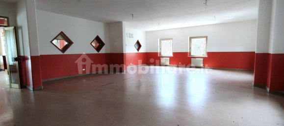 4 rooms Commercial property in Udine, Italy No. 13527 7