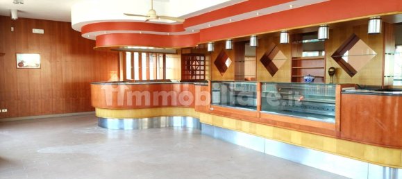 4 rooms Commercial property in Udine, Italy No. 13527 10