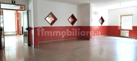 4 rooms Commercial property in Udine, Italy No. 13527 6
