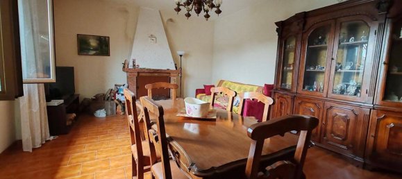 4 rooms Villa in Viterbo, Italy No. 106735 3