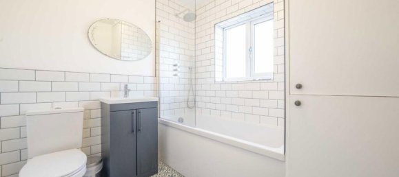 2 bedrooms Apartment in Ealing, United Kingdom No. 5775 3