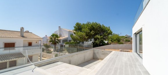 Дом с 4 спальнями в Алжезур, Португалия № 131782 14