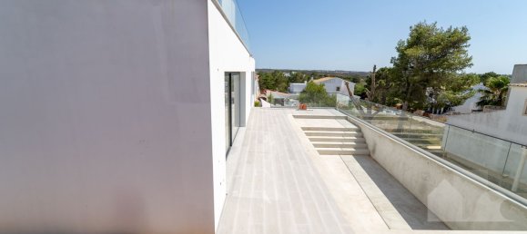 Дом с 4 спальнями в Алжезур, Португалия № 131782 3