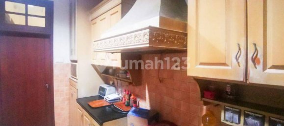 Дом с 4 спальнями в Palmerah, Индонезия № 2484 3