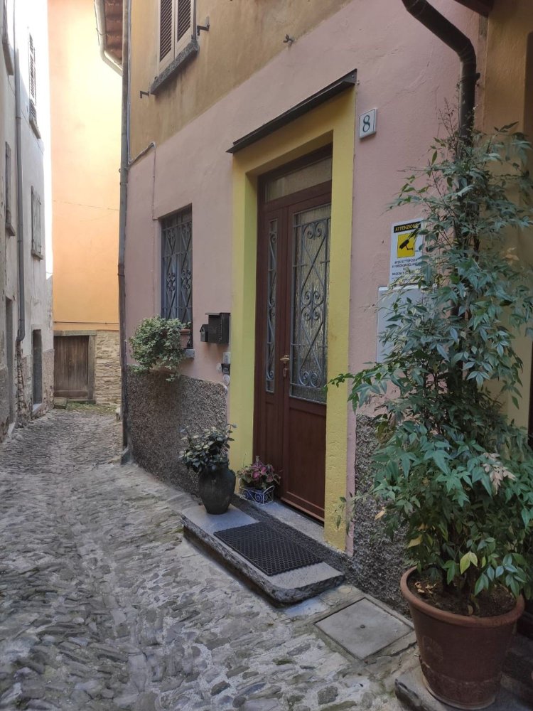 3-Zimmer Wohnung in Faggeto Lario, Italy, Nr. 208611