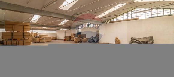 2500m² Commercial property in Borgomanero, Italy No. 56282 8