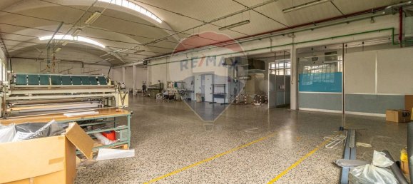 2500m² Commercial property in Borgomanero, Italy No. 56282 28