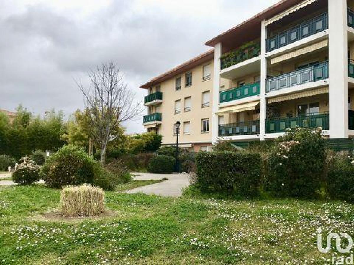 Condominio de 2 dormitorios en Marseille, France No. 3980