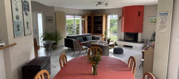 Casa de 6 dormitorios en Pont-Pean, France No. 206960 6