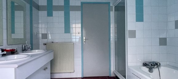 Casa de 6 dormitorios en Pont-Pean, France No. 206960 9