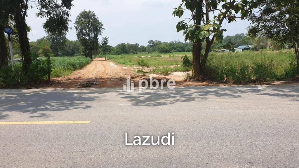  Commercial property in Bang Lamung, Thailand No. 16158