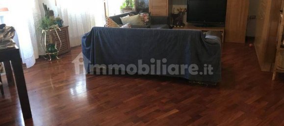 Apartamento de 4 divisões em Novi di Modena, Italy N.º 157954 2