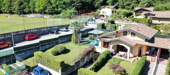 5 bedrooms Villa in Paruzzaro, Italy No. 320529 3