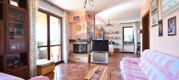 5 bedrooms Villa in Paruzzaro, Italy No. 320529 23