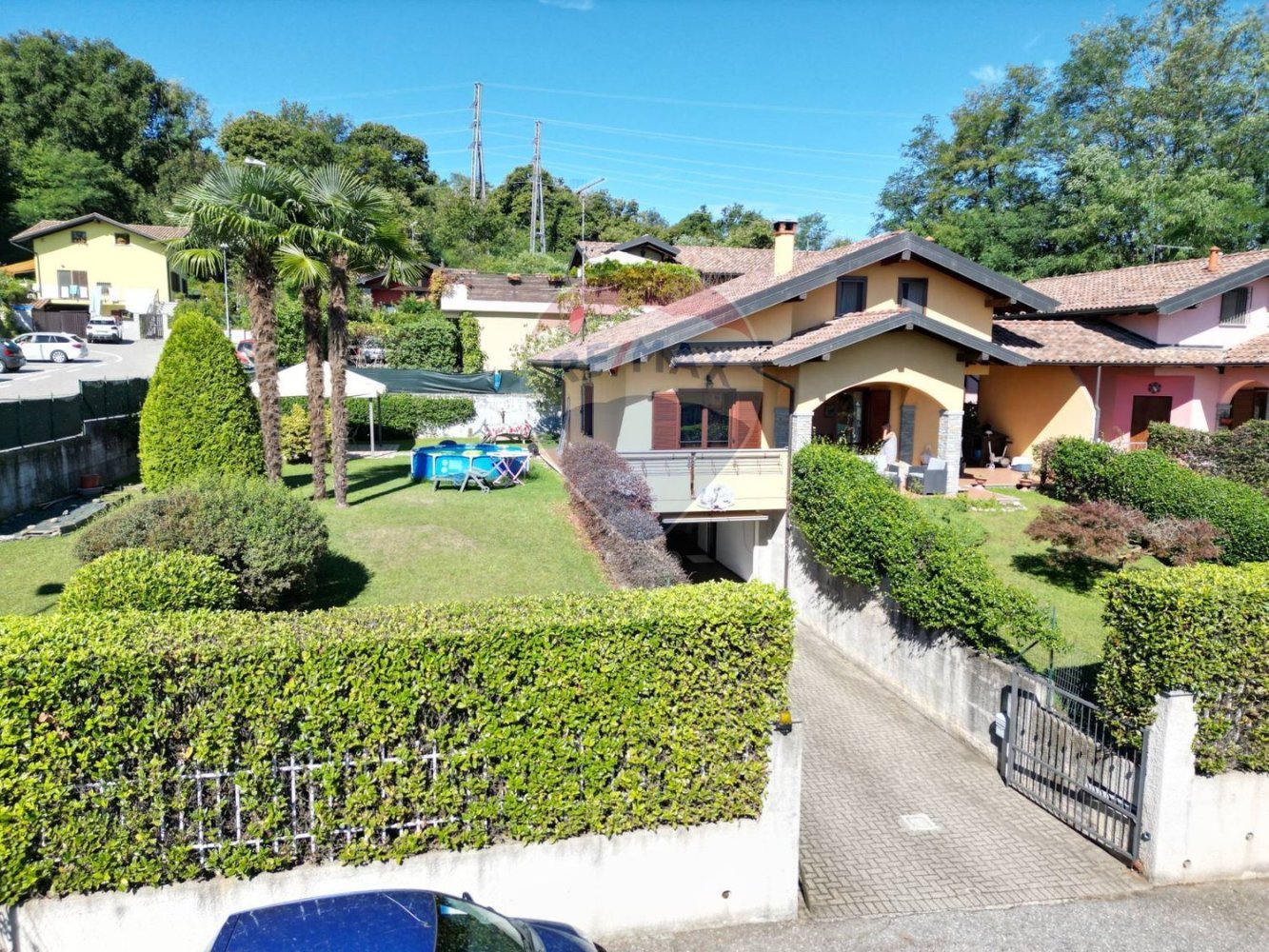 5 bedrooms Villa in Paruzzaro, Italy No. 320529