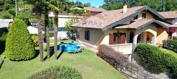 5 bedrooms Villa in Paruzzaro, Italy No. 320529 6