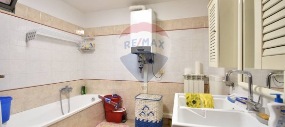 5 bedrooms Villa in Paruzzaro, Italy No. 320529 30