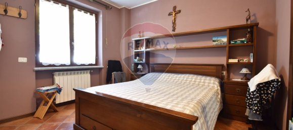 5 bedrooms Villa in Paruzzaro, Italy No. 320529 17