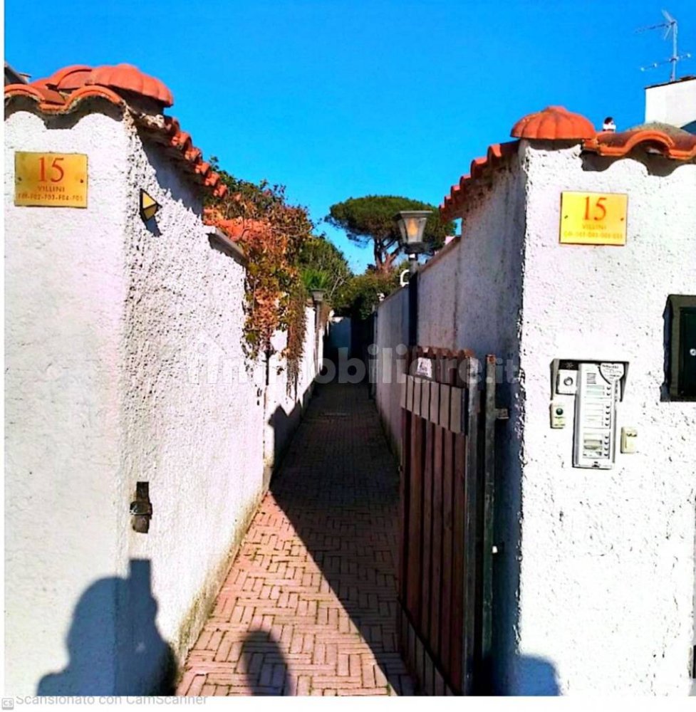 Квартира с 2 комнатами в Ардеа, Италия № 363992