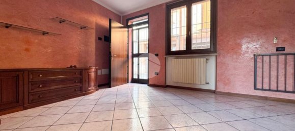 3-salle Appartement à Montichiari, Italy No. 259019 8