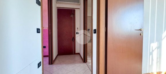 3-salle Appartement à Montichiari, Italy No. 259019 12