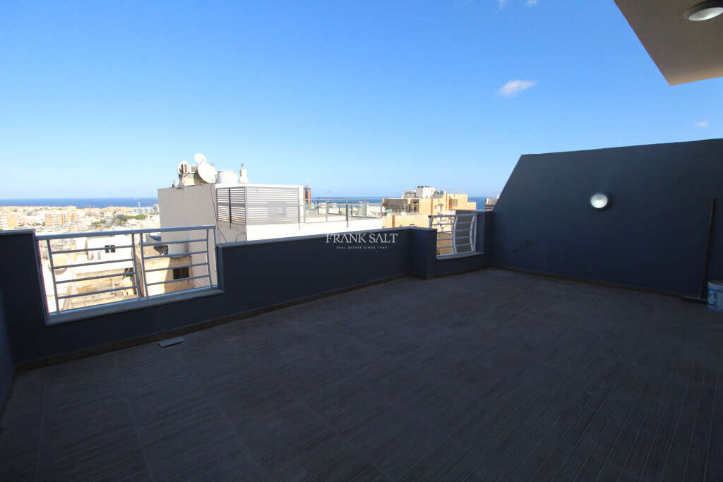 Ático de 2 dormitorios en Saint Julian's, Malta No. 8959