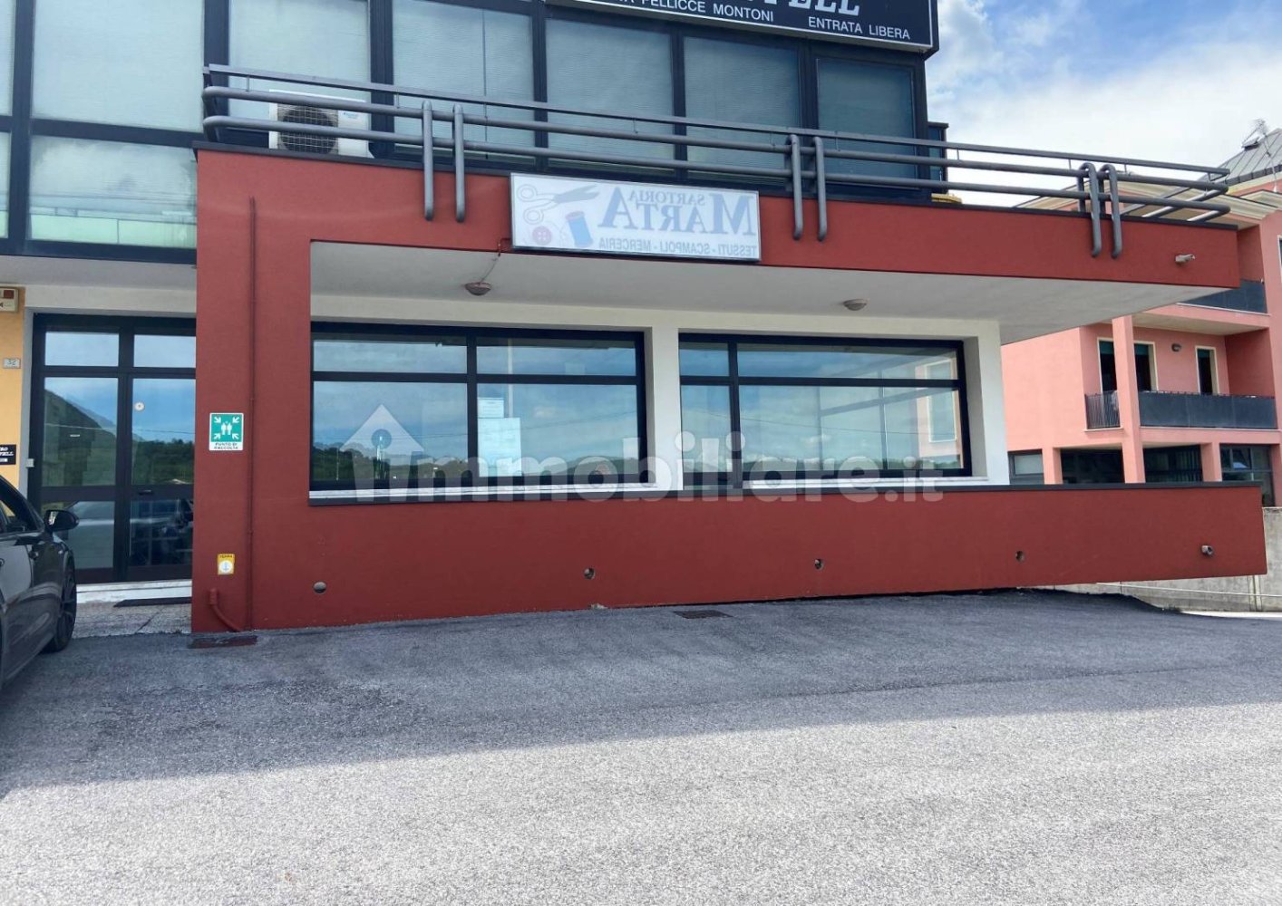 2غرفة عقار تجاري في Rovolon, Italy رقم 124449