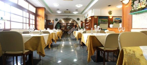 3 rooms Commercial property in Sant'Agata Bolognese, Italy No. 154358 12