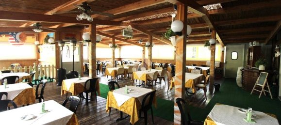 3 rooms Commercial property in Sant'Agata Bolognese, Italy No. 154358 2