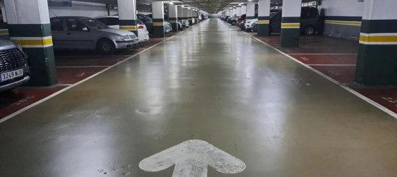 Parking à Eixample, Spain 17m² No. 20958 10