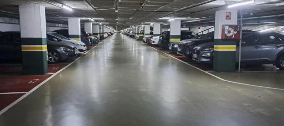 Parking à Eixample, Spain 17m² No. 20958 24