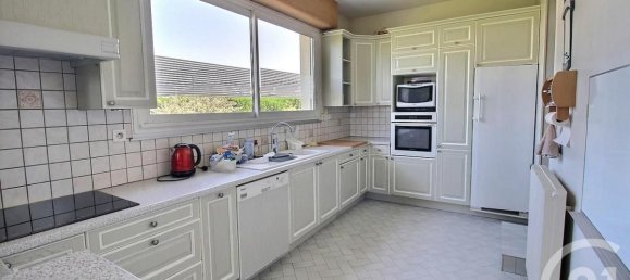 Casa de 5 dormitorios en Loir-et-Cher, France No. 67034 3