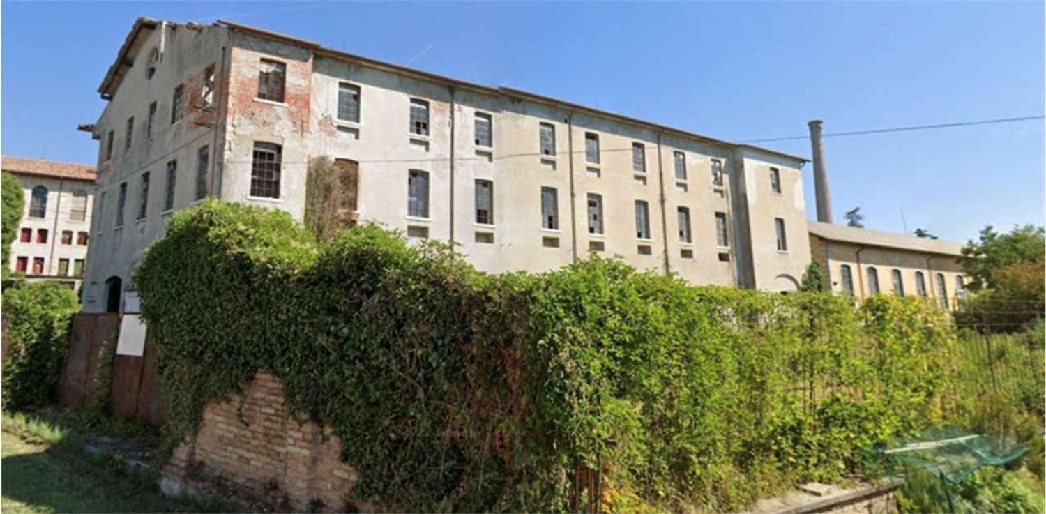 202m² Building in Farra di Soligo, Italy No. 307161
