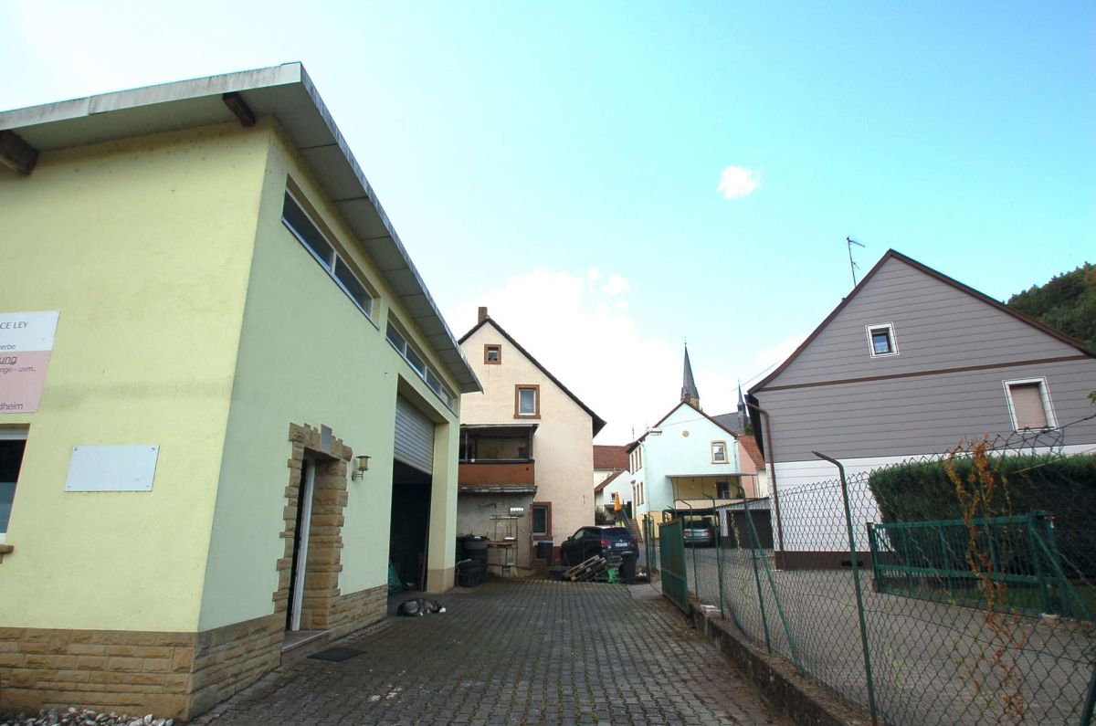  Commercial property in Kusel, Germany No. 297695