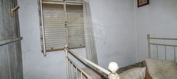 2 bedrooms House in Tondela, Portugal No. 18230 16