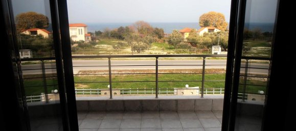 2 Schlafzimmer Gewerbliche Immobilie in Pieria, Greece, Nr. 7960 11