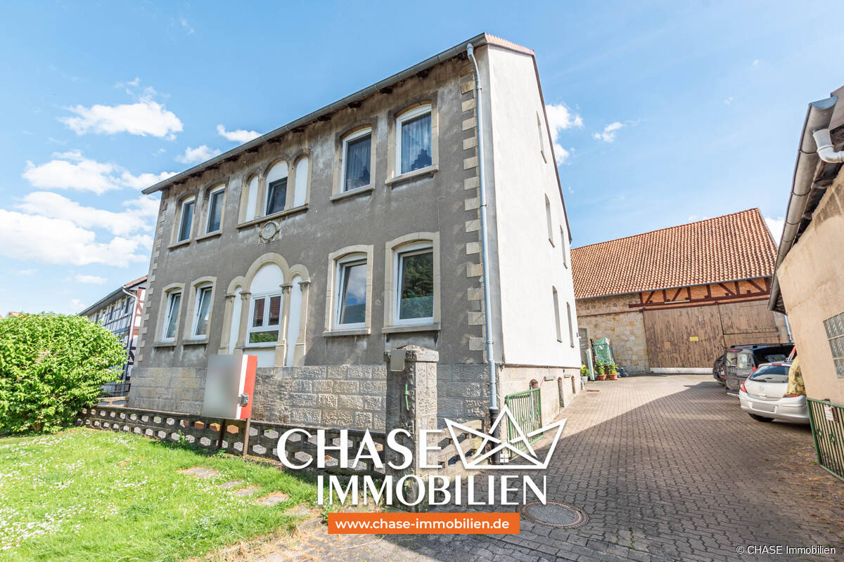 12 rooms Building in Hameln-Pyrmont, Germany No. 259422