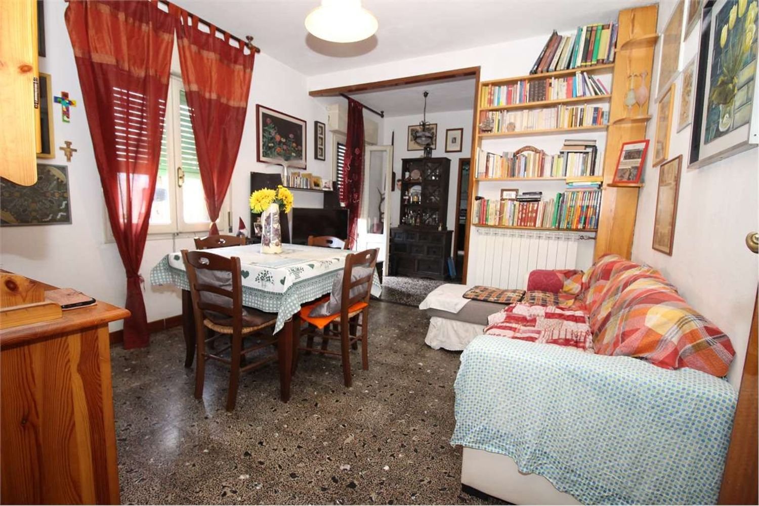 10 Schlafzimmer Haus in Sassuolo, Italy, Nr. 336770