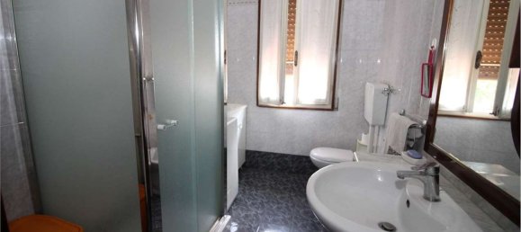 10 Schlafzimmer Haus in Sassuolo, Italy, Nr. 336770 9