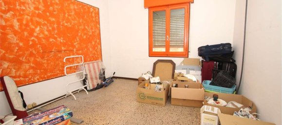 10 Schlafzimmer Haus in Sassuolo, Italy, Nr. 336770 12