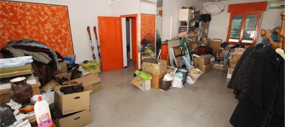 10 Schlafzimmer Haus in Sassuolo, Italy, Nr. 336770 10