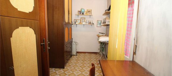 10 Schlafzimmer Haus in Sassuolo, Italy, Nr. 336770 8