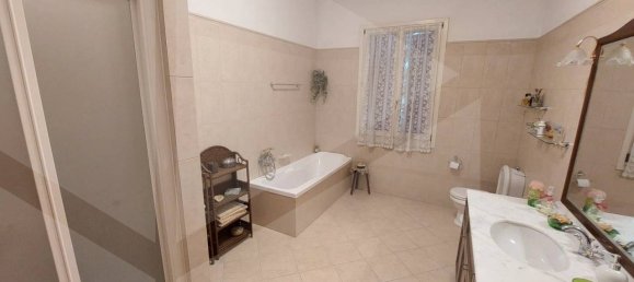 4غرفة شقة في Fiorano Modenese, Italy رقم 17691 32