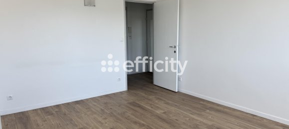 1 bedroom Apartment in Paris, France No. 325717 4