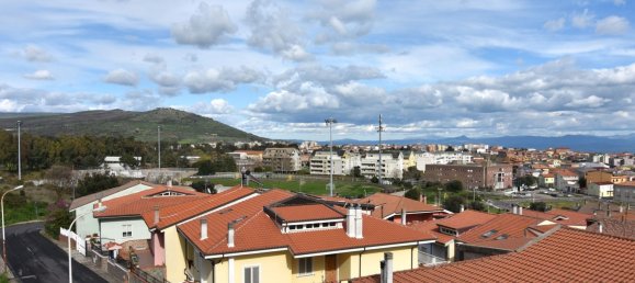 Dúplex de 5 dormitorios en Macomer, Italy No. 319160 13