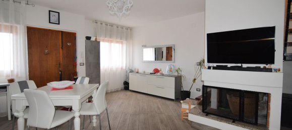 Dúplex de 5 dormitorios en Macomer, Italy No. 319160 17