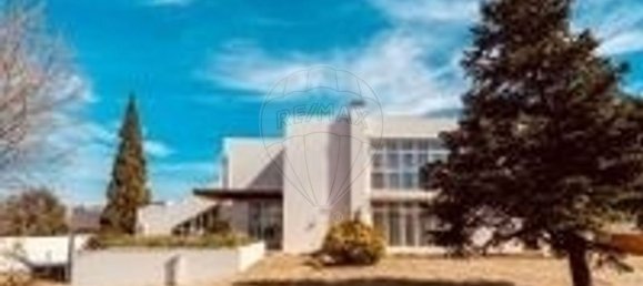 4 bedrooms House in Vila Nova de Gaia, Portugal No. 266599 9