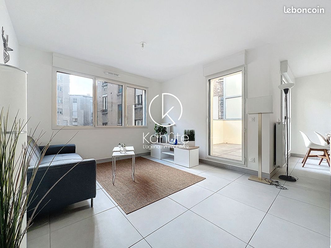 2 Schlafzimmer Doppelhaus in Villeurbanne, France, Nr. 339308