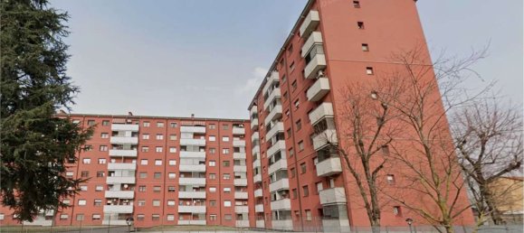 5 bedrooms Apartment in Milan, Italy No. 364955 2